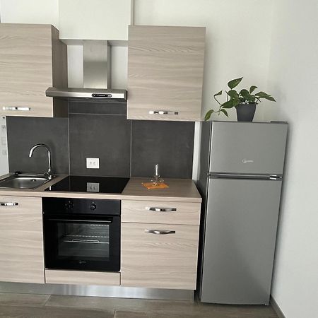 Motel Afia Cama Zewnętrze zdjęcie