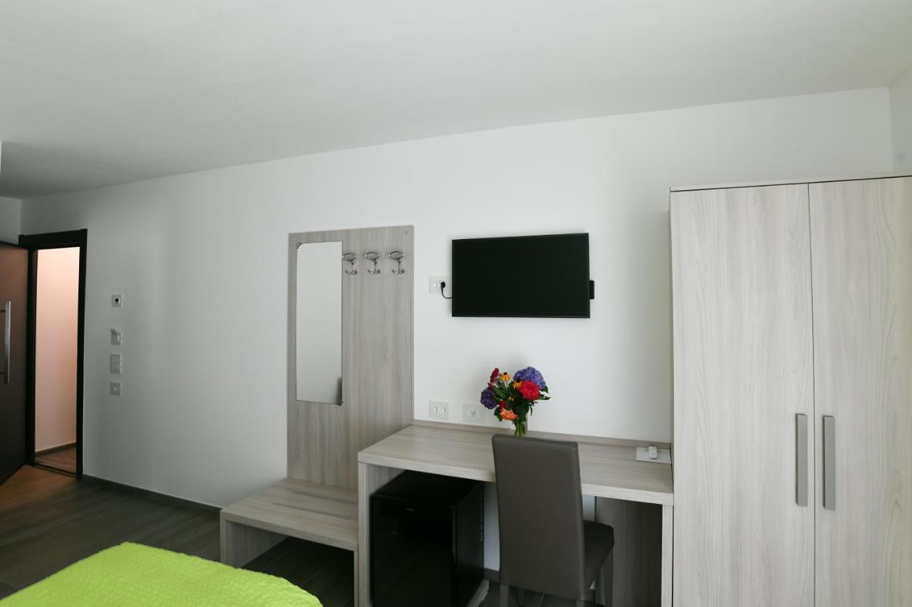 Motel Afia Cama Zewnętrze zdjęcie