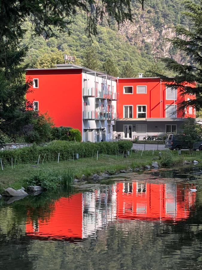 Motel Afia Cama Zewnętrze zdjęcie