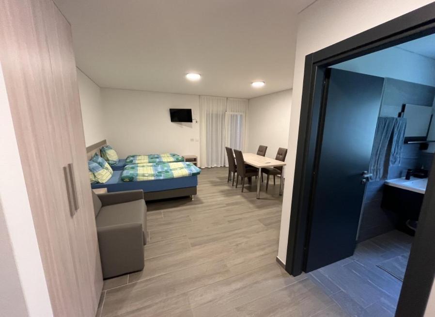 Motel Afia Cama Zewnętrze zdjęcie