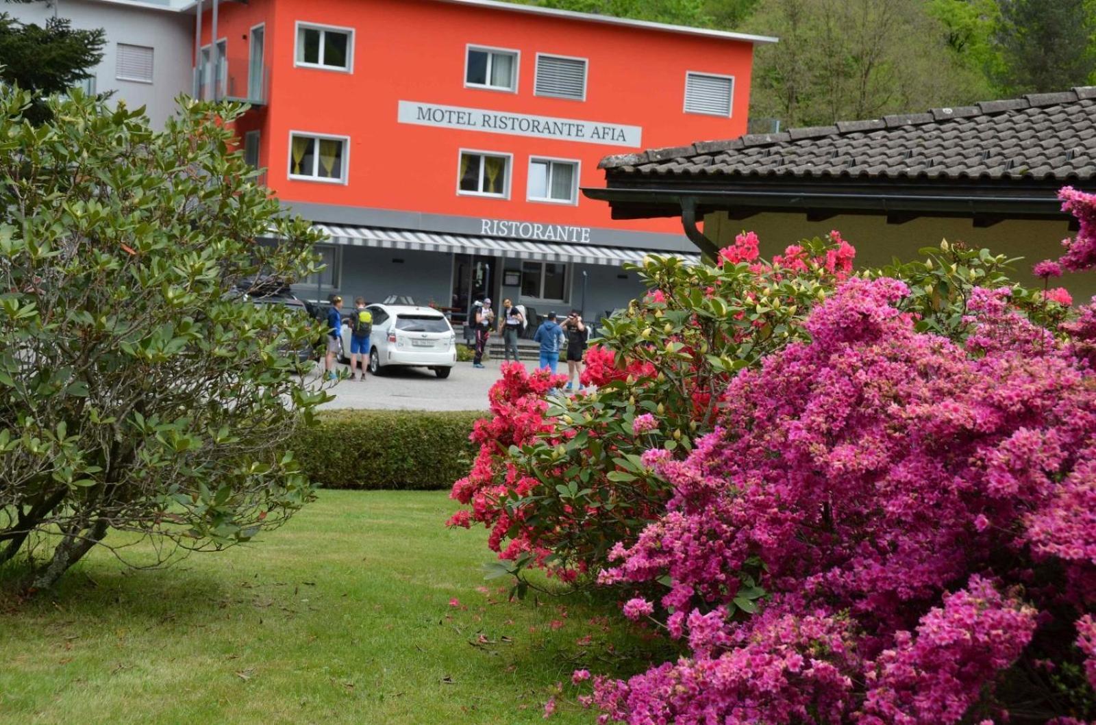 Motel Afia Cama Zewnętrze zdjęcie