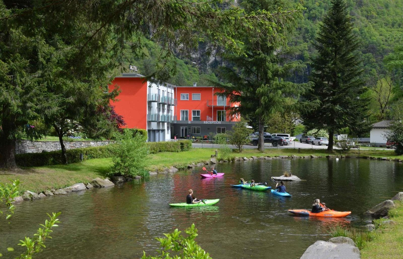 Motel Afia Cama Zewnętrze zdjęcie